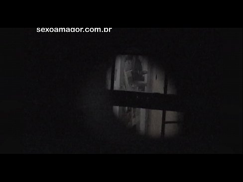 ❤️ فیلم Blondie مخفیانه توسط یک فضول محله پنهان شده در پشت آجرهای توخالی فیلمبرداری می شود ❤❌ فیلم لعنتی  در fa.higlass.ru ❌️